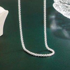 20 inch Women's Flower Top Sparkling Necklace